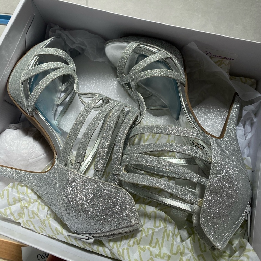 Sparkle silver heels